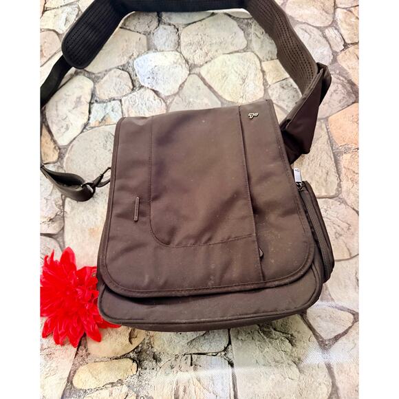 NWOT TRAVELON TRAVEL BAG - Picture 3 of 10